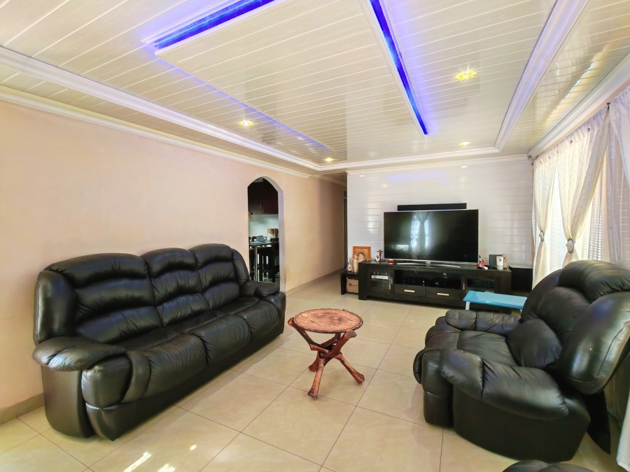 3 Bedroom Property for Sale in Northpine Western Cape